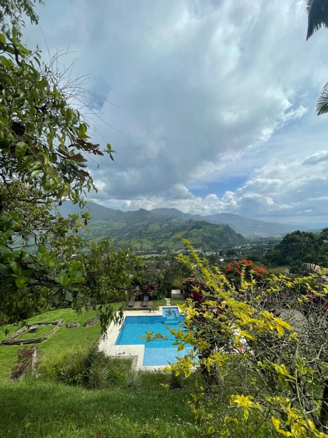 Finca Hotel Tierra Verde Girardota Exterior foto